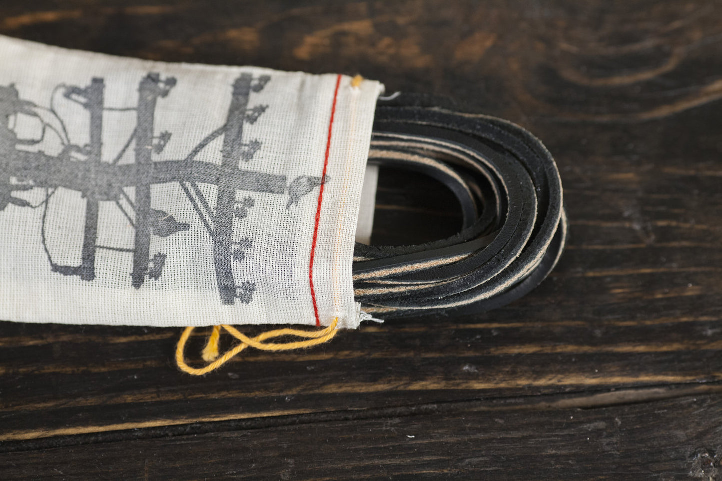 Black and Tan English Bridle Leather Boot Laces